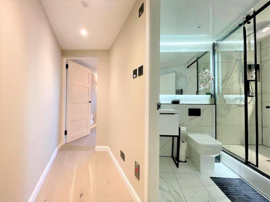 Stylish, Central And Cosy 1Bd Nr Canongate إدنبرة المظهر الخارجي الصورة