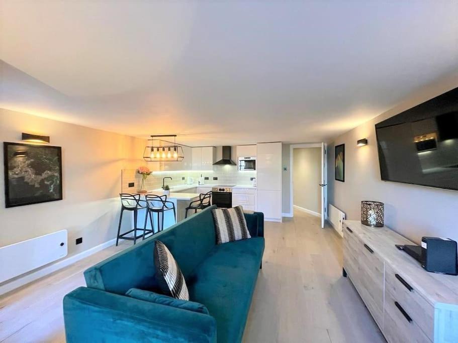 Stylish, Central And Cosy 1Bd Nr Canongate إدنبرة المظهر الخارجي الصورة